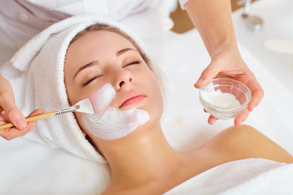 Variedad de servicios de tratamientos faciales en nuestra clínica de El Palmar
